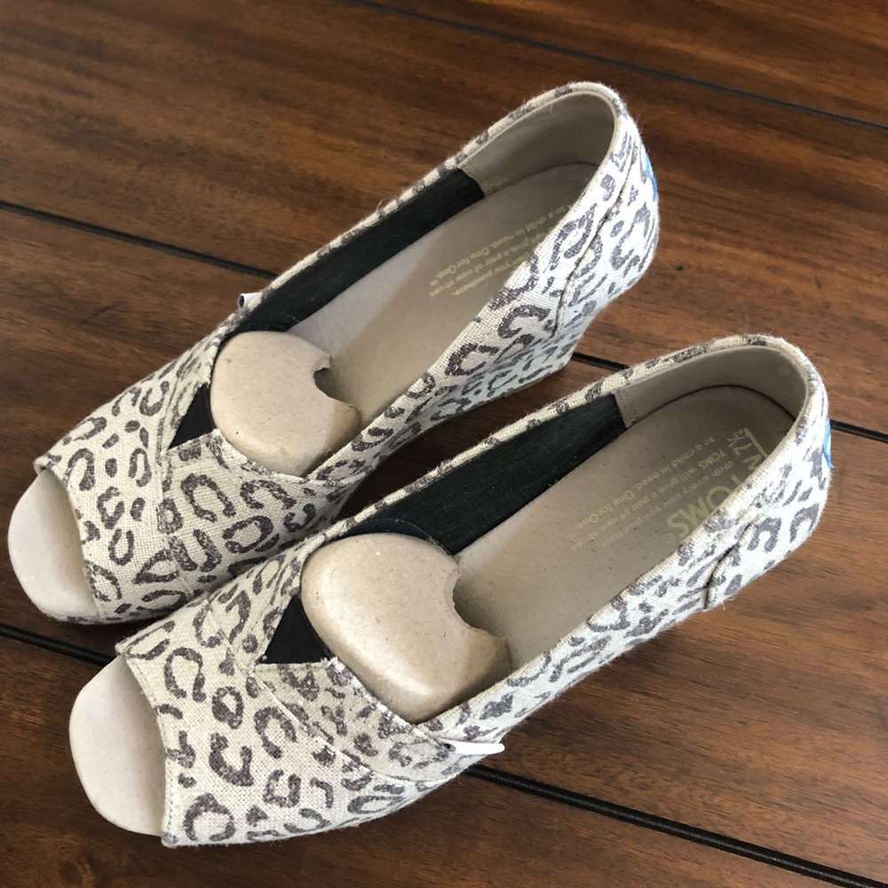 Toms Wedges
